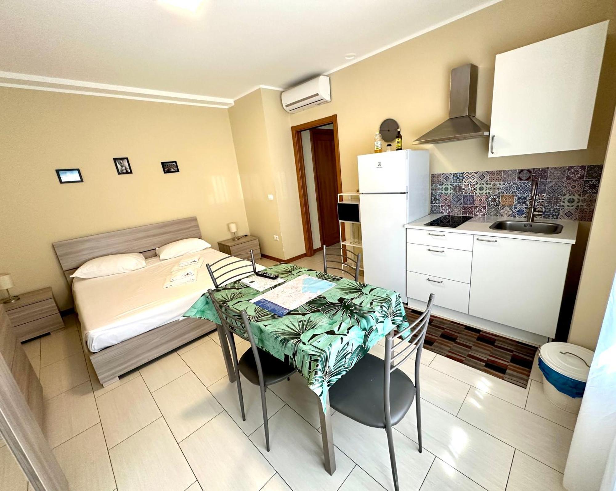 الشقق الفندقية ترييستيفي  Grab A Flat In Coroneo المظهر الخارجي الصورة